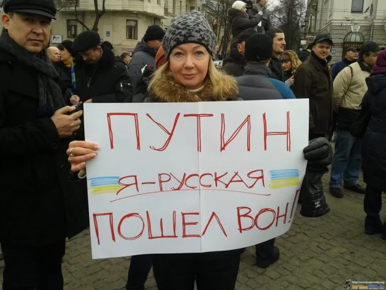 Русскоязычная и антироссийская: Карасёв об Украине Зеленского