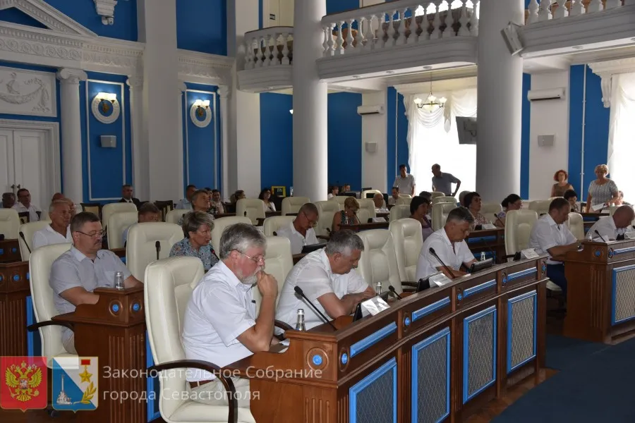 Депутаты и правительство Севастополя достигли согласия по важным статьям бюджета