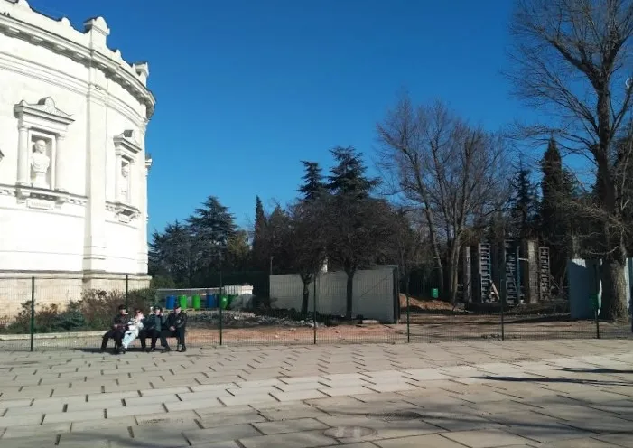 Исторический бульвар в Севастополе отремонтировали на четверть