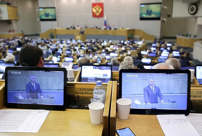Какие законы в России активнее всего обсуждали этой весной