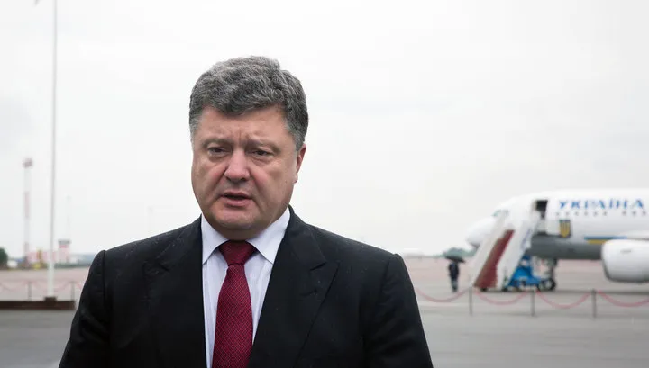 Порошенко попался на подделке паспорта