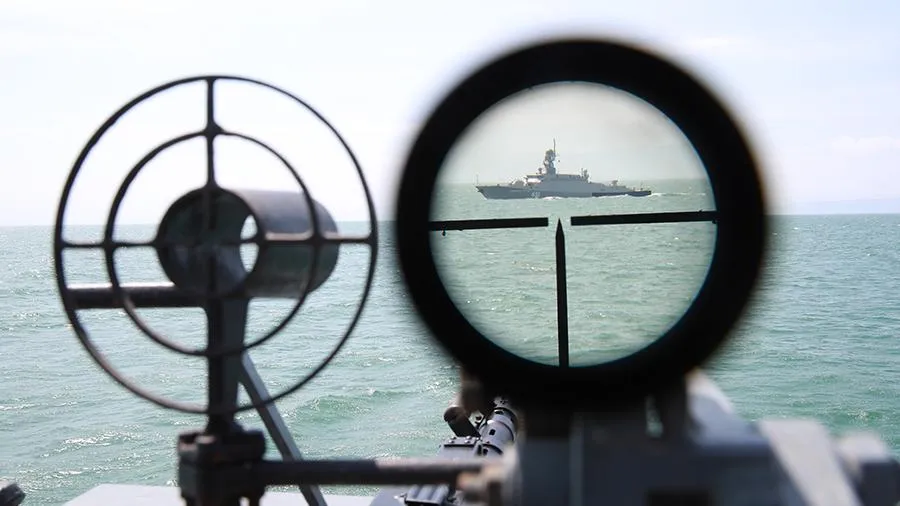 Военный эксперт спрогнозировал итоги столкновения США и России на море