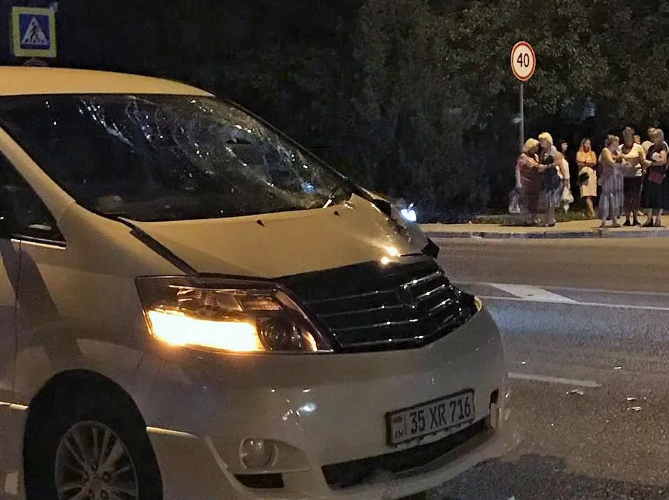 В Севастополе не дали сбежать сбившему парня водителю 