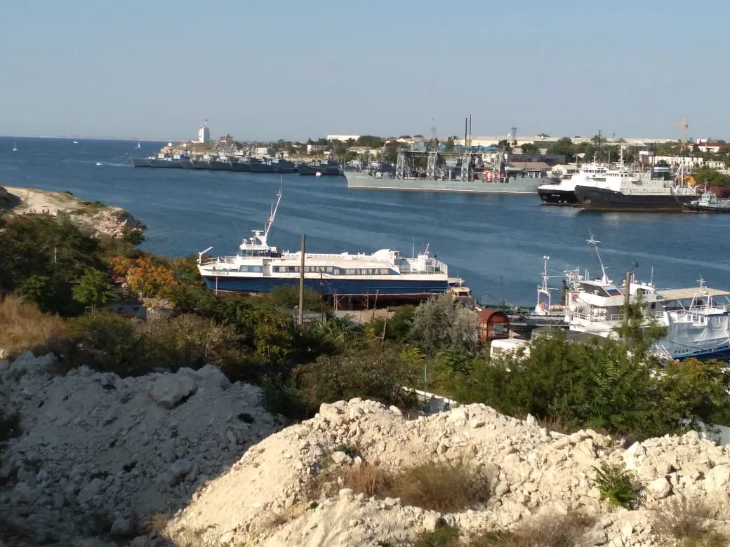 Застройщик не смог стереть «красные линии» на побережье Севастополя
