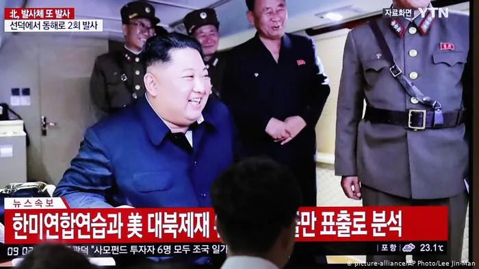 В Северной Корее прошло испытание новой сверхкрупной ракеты 