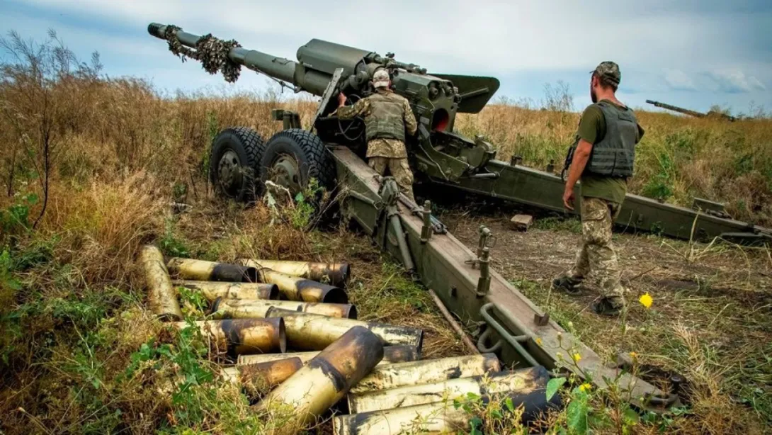 Украинские военные разместили танки и гаубицы в жилых районах Донбасса