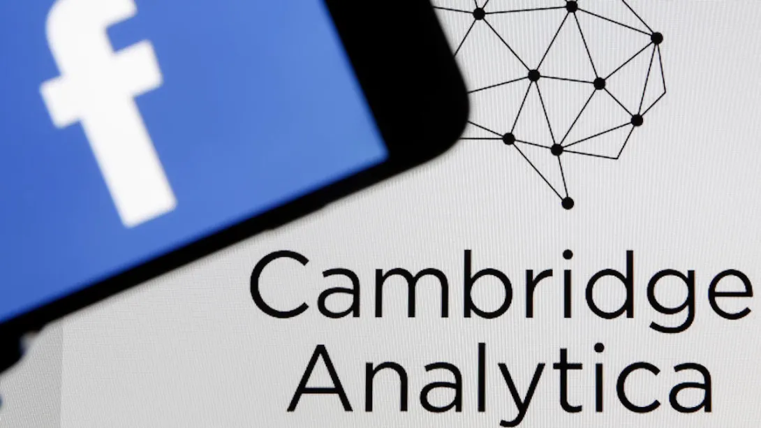 Facebook приостановила работу десятков тысяч приложений после скандала с Cambridge Analytica