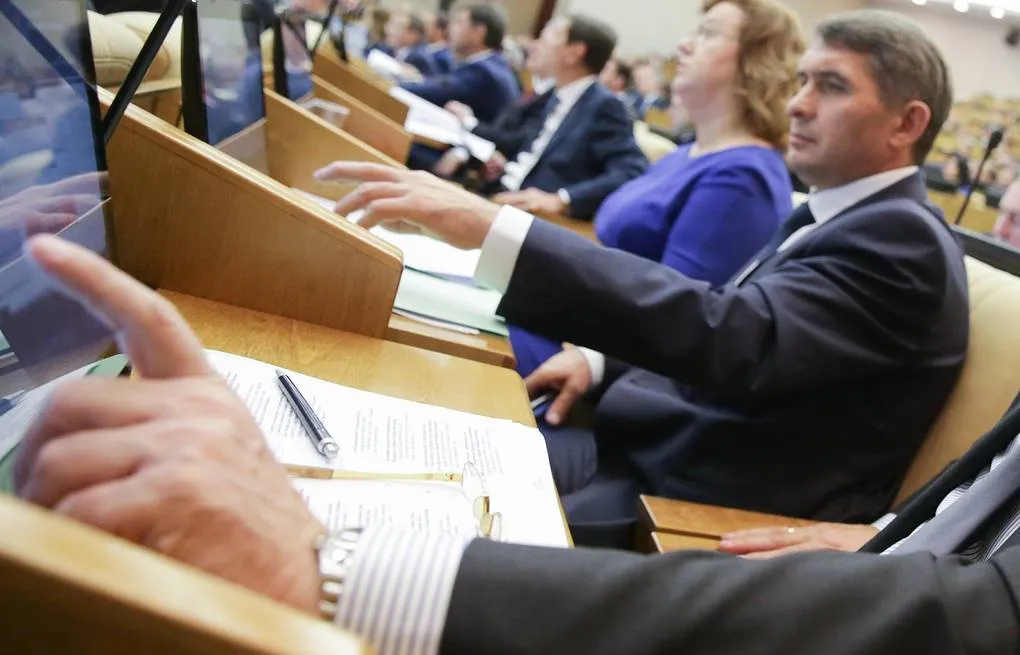 За год депутаты Госдумы почти не голосовали «против»