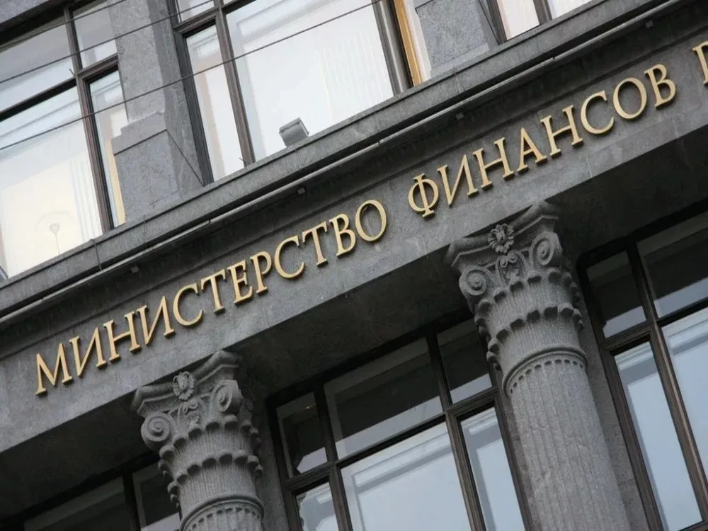 Минфин хочет упростить жизнь мигрантам из Украины