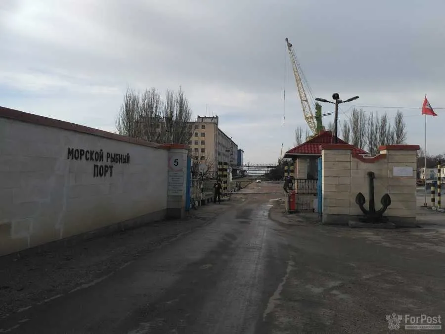 Севморпорт останется за Севастополем: федерализация отменяется, — Михаил Развожаев