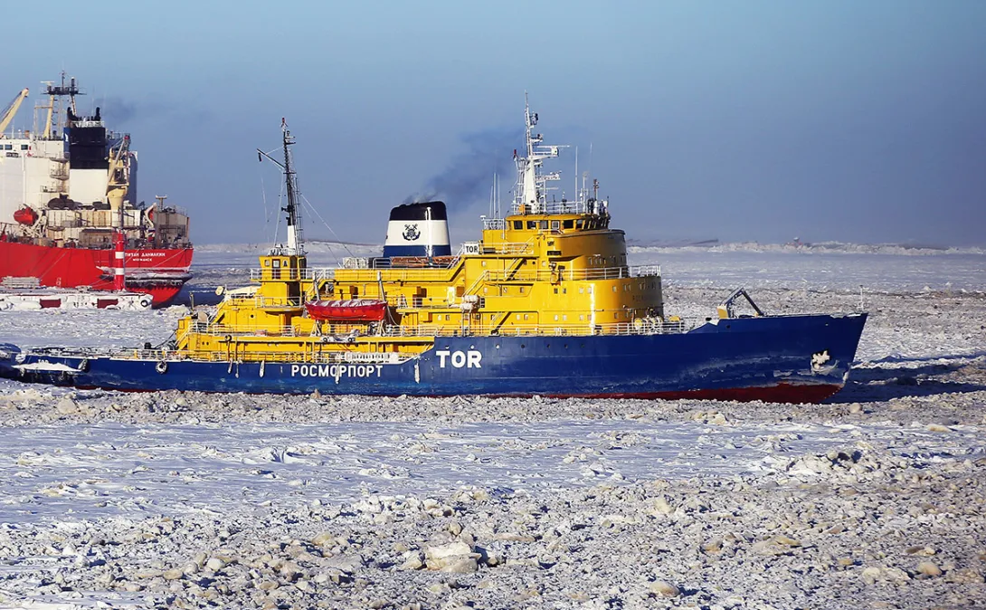Российский ледокол спасали у берегов Норвегии по ложной тревоге 