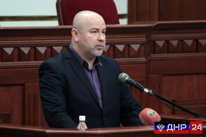 Депутат ДНР рассказал, когда можно сесть за стол переговоров с Украиной