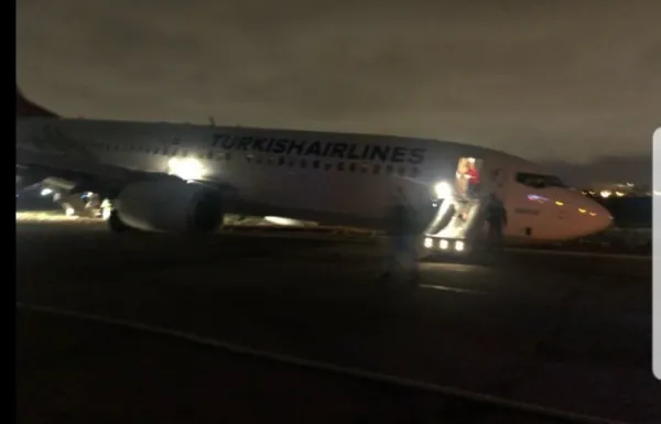 В аэропорту Одессы на "брюхо" сел Boeing-737 авиакомпании Turkish Airlines