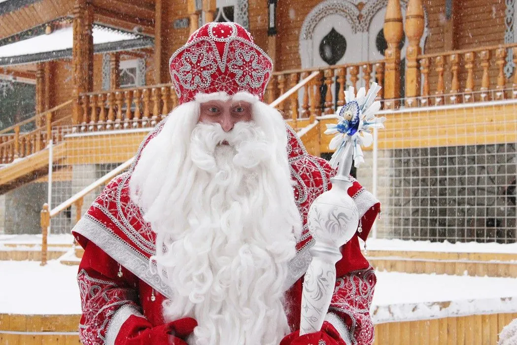 Дорого и бесполезно: Дед Мороз удивился запросам современных детей 