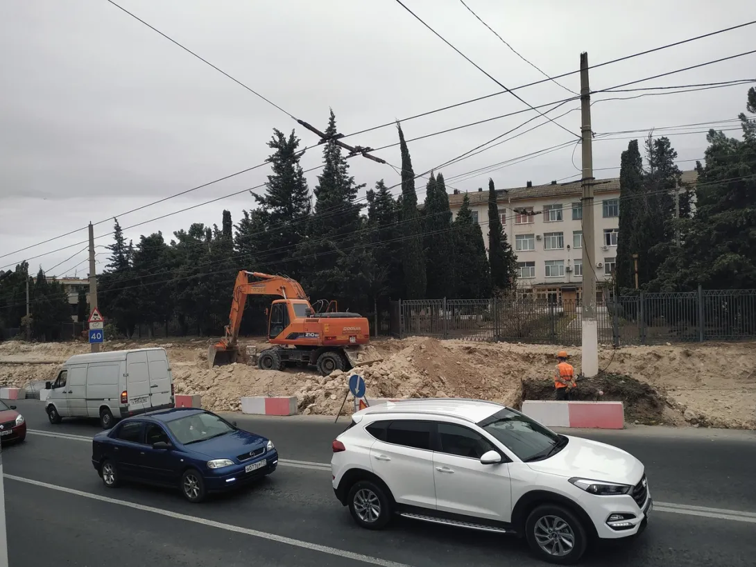 В Севастополе была перекрыта дорога в Стрелецкую бухту