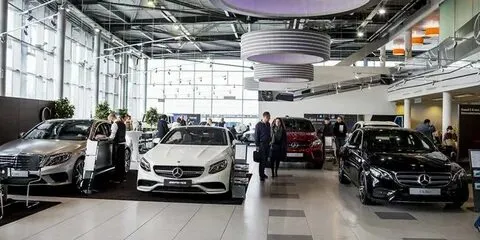 В России подняли цены на новые автомобили