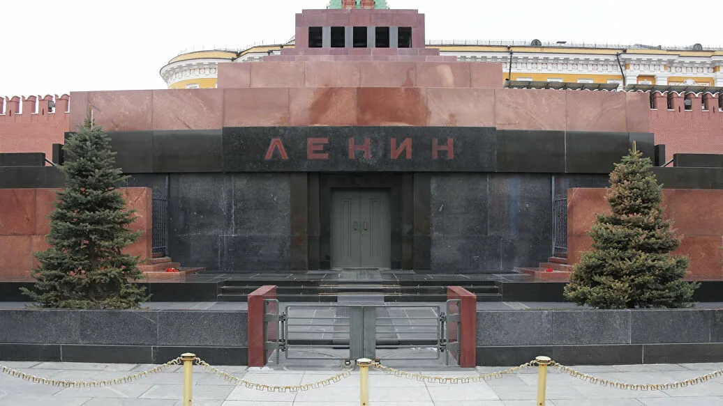 Коммунистам предложили самим оплачивать содержание тела Ленина