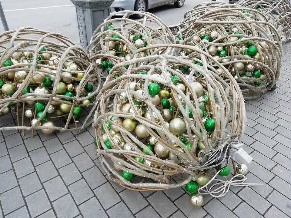 СевСети #910: Пробитый троллейбус и инопланетные яйцекладки Севастополя