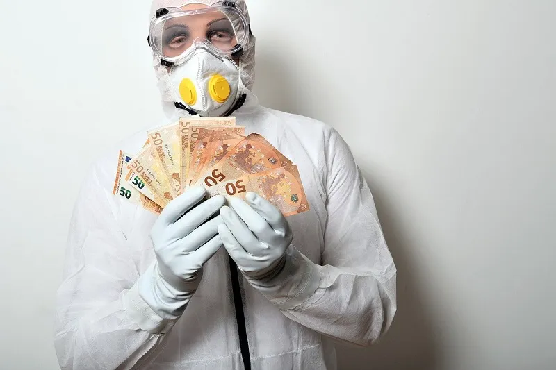 Из-за коронавируса медицинские маски в Крыму сильно подорожали