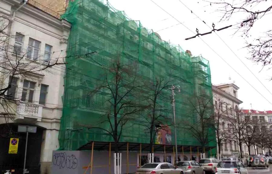 В Севастополе расторгли договор с реставраторами музея Крошицкого