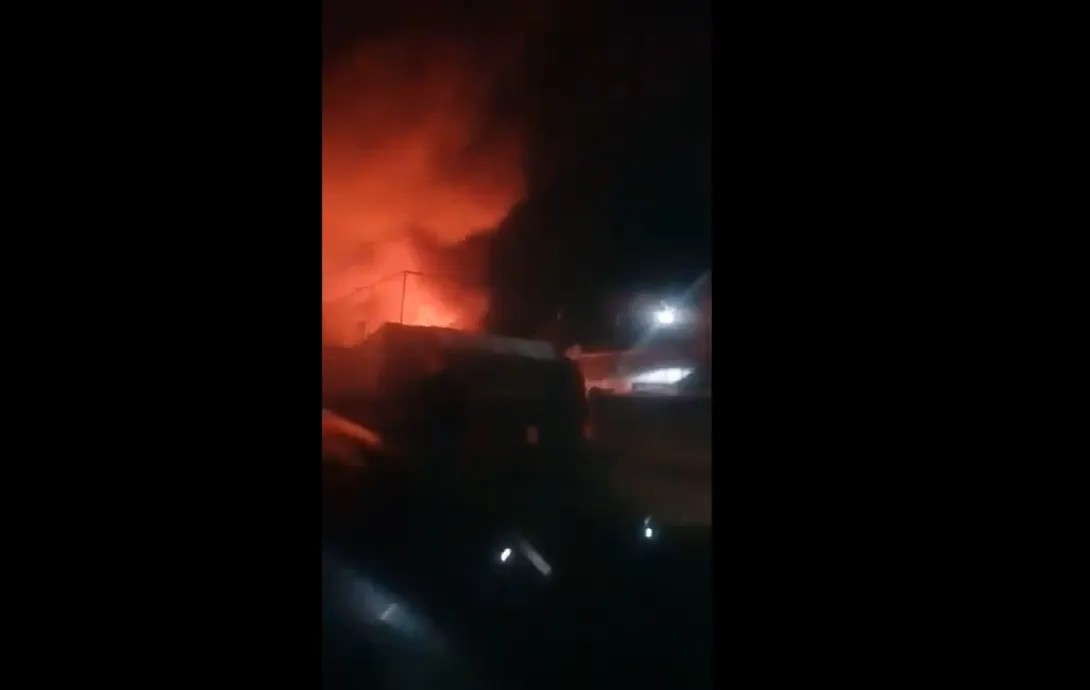 На Лесбосе сожгли центр по приему мигрантов