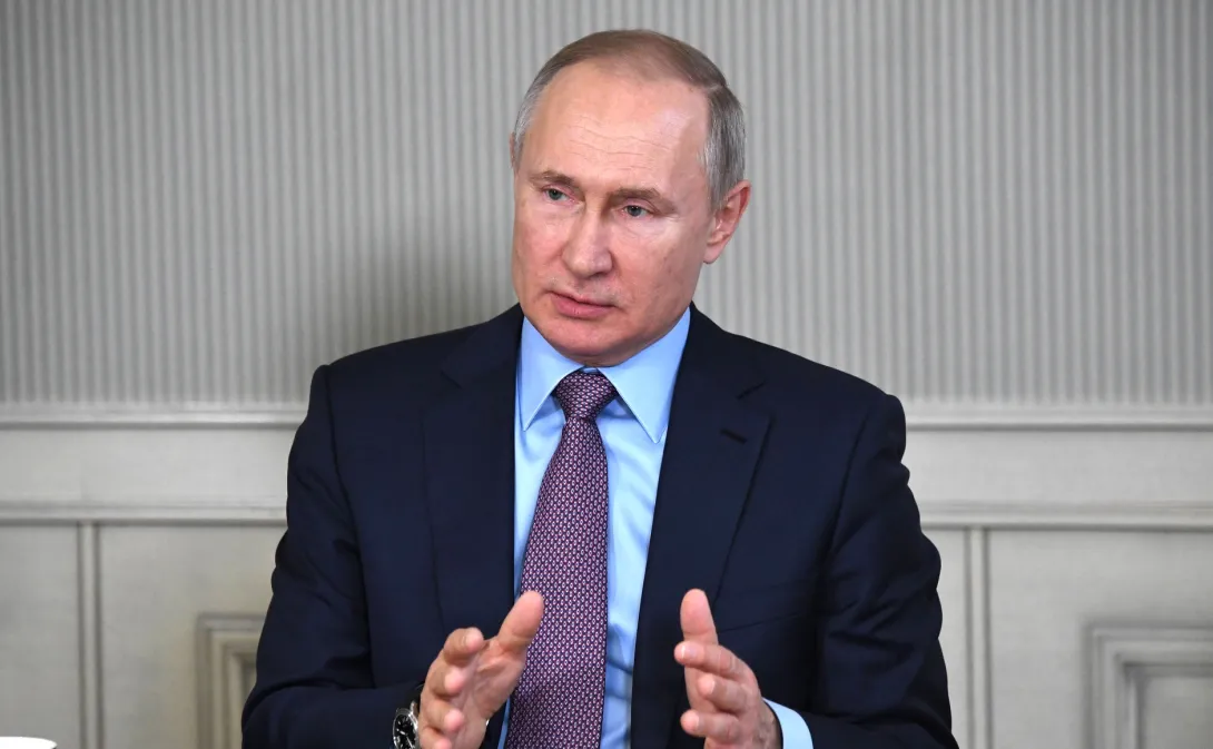 Путин: для жителей Севастополя и Крыма нет ограничений для работы в госорганах