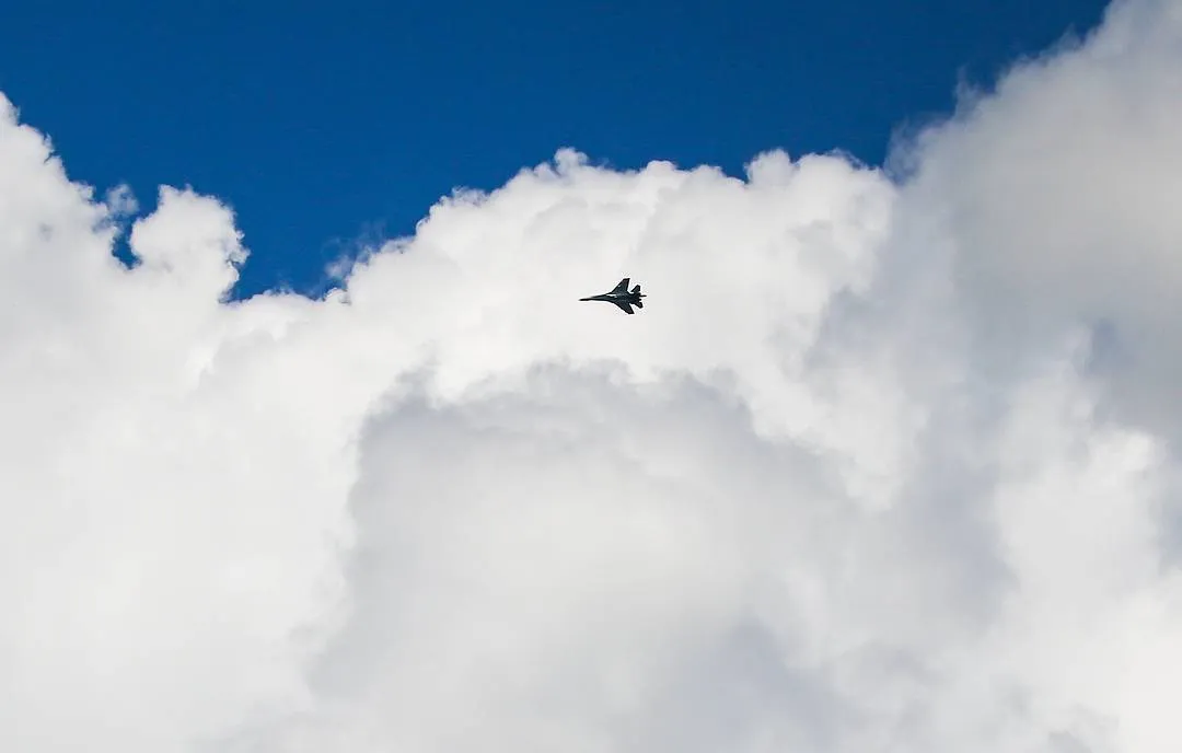 Над Чёрным морем пропал с радаров истребитель Су-27 
