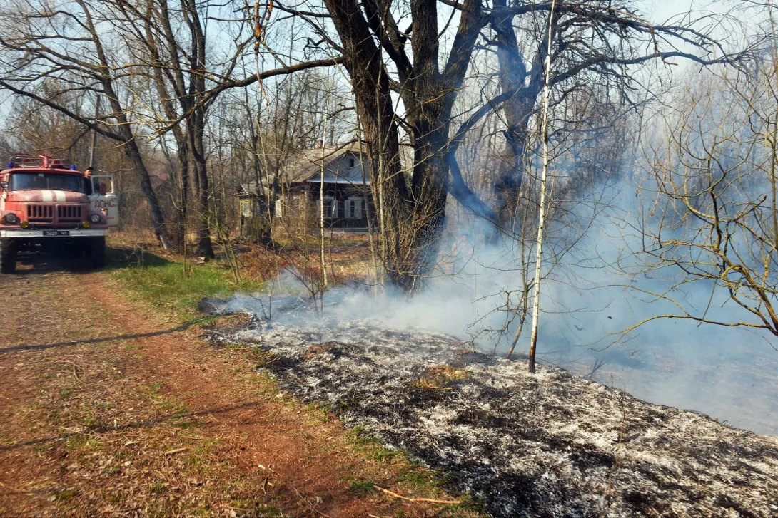 Пожар в зоне отчуждения Чернобыля приближается к границе Беларуси