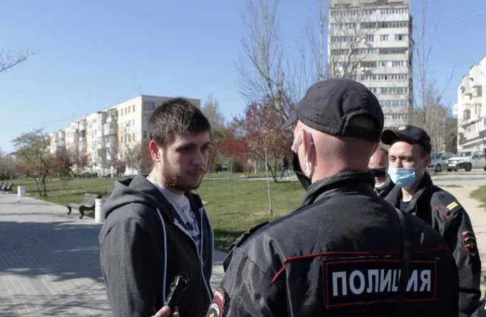 Полиция Севастополя будет жестче к коронаскептикам