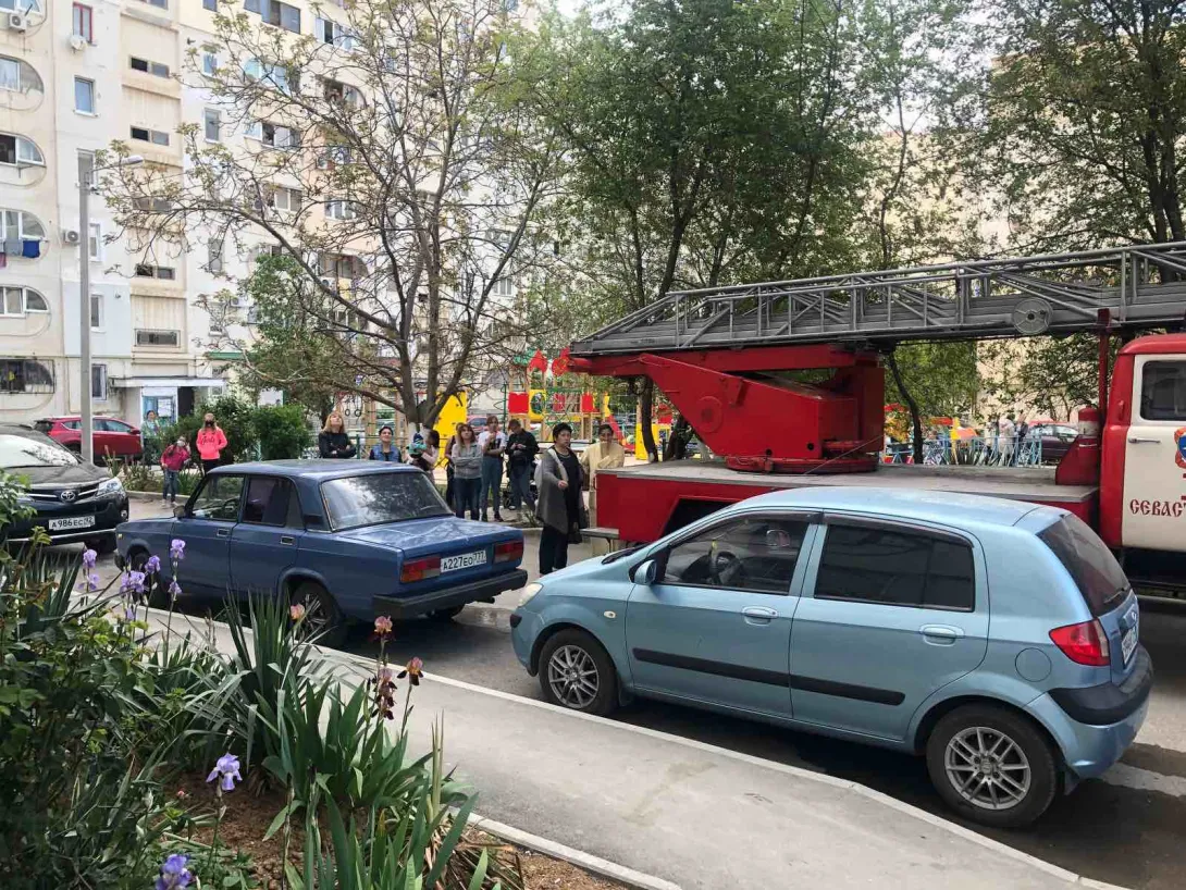В Севастополе из-за стиральной машины эвакуировали 80 человек