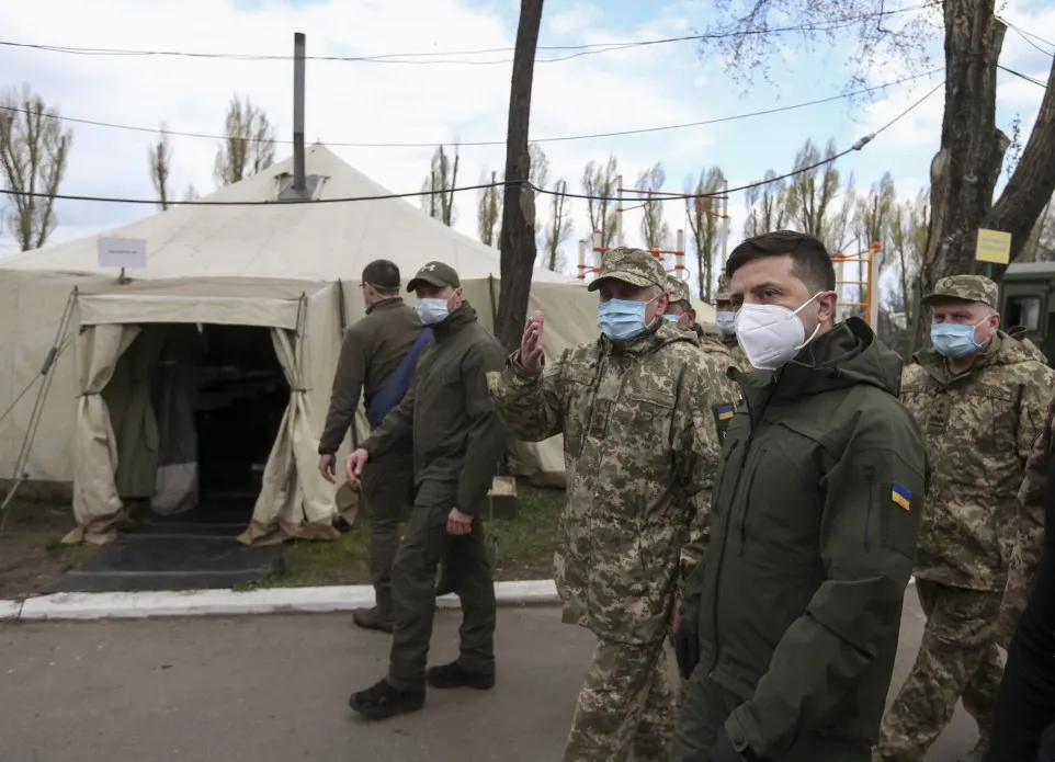 Украина отказалась закреплять особый статус Донбасса в Конституции