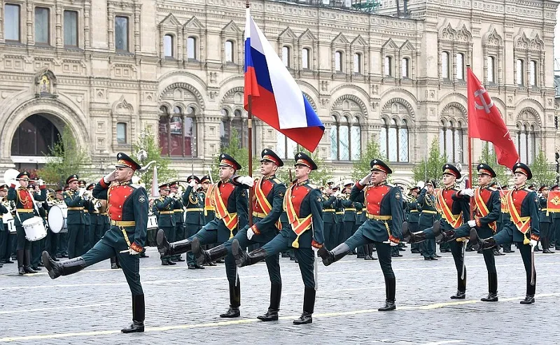 В Параде Победы примут участие непобедимые для коронавируса военные