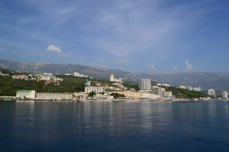 В Крыму открываются отели и санатории