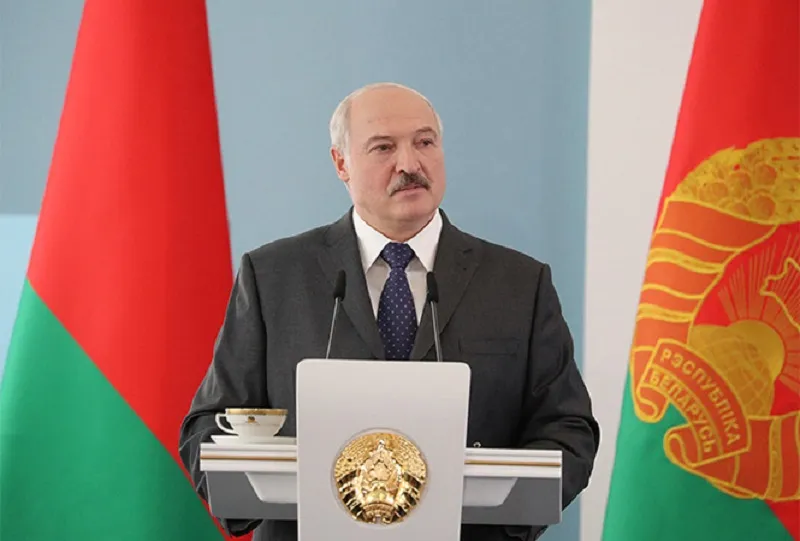 Лукашенко отказывается от российского газа
