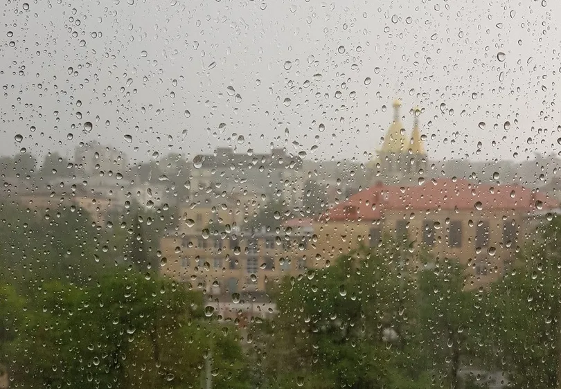 Дождь в Севастополе: водопады и погребённый под грязью проспект