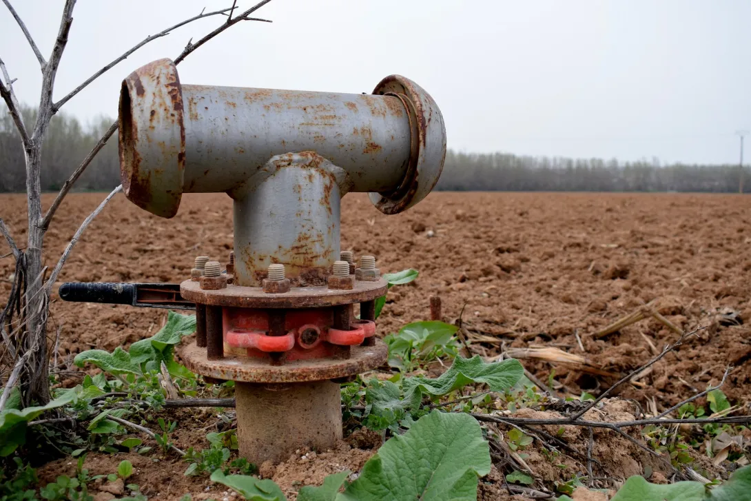 Газовую трубу в Севастополе зарыли в землю без подключения 
