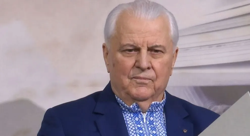 Кравчук считает необходимыми изменения минских соглашений