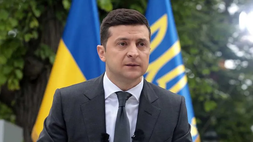Зеленский пообещал вернуть Крым и его население Украине
