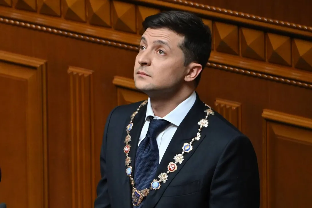 Зеленский призвал политические силы Украины «вернуть свои территории»
