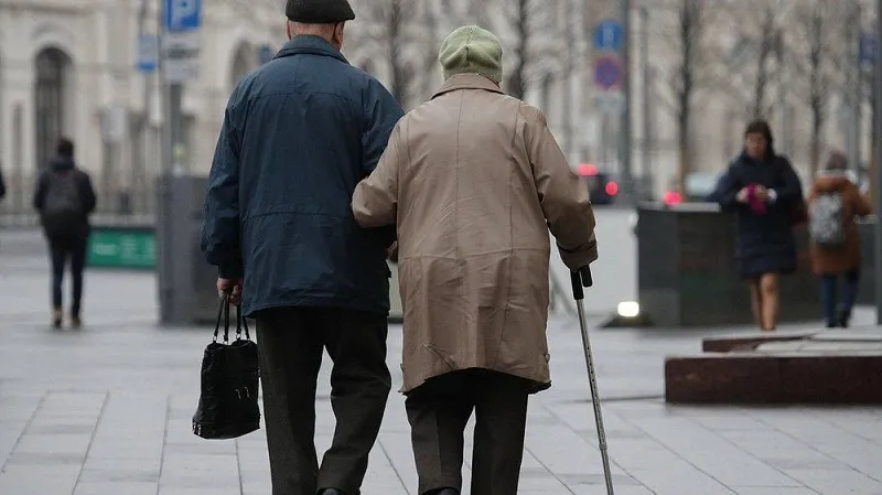 Российским пенсионерам предложили выплатить коронавирусные деньги