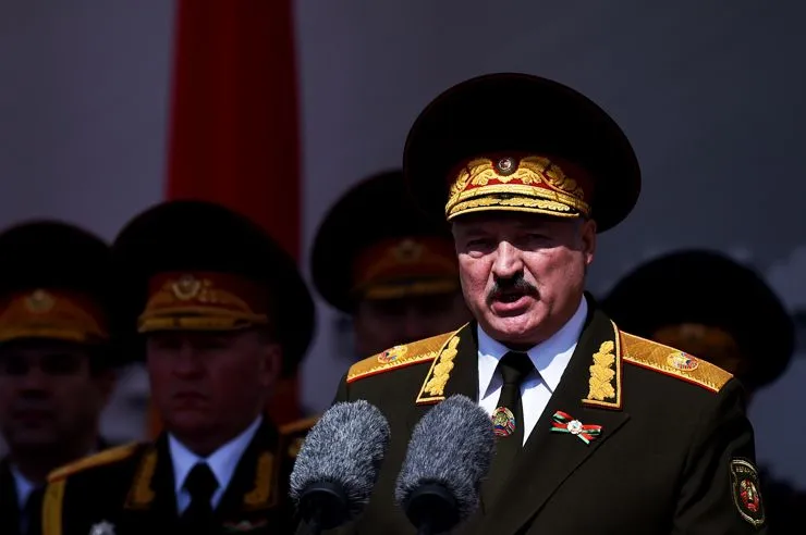 Сам себе революционер. Как Александр Лукашенко поднял Беларусь на борьбу с собой