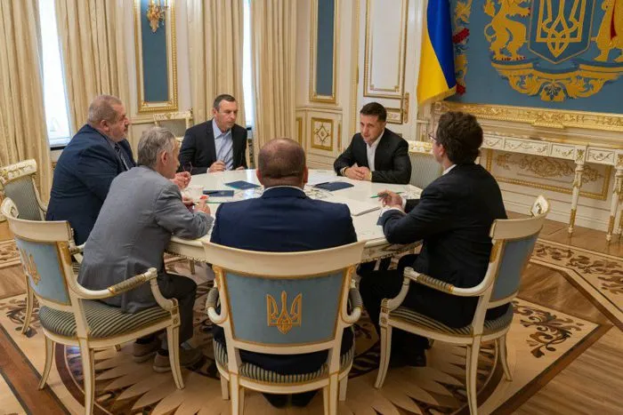 Зеленский намерен объявить крымских татар коренным народом Украины