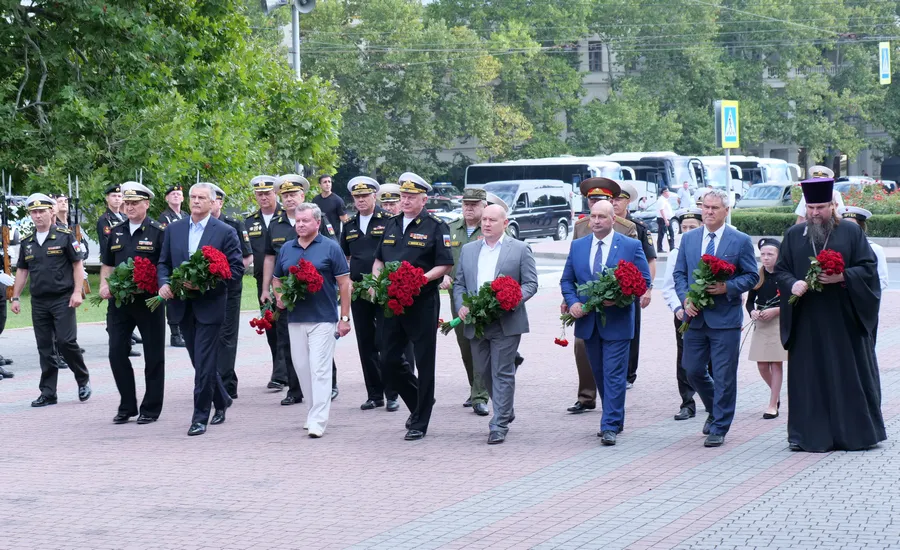 Аксёнов, Евменов и Белавенцев срочно прибыли в Севастополь