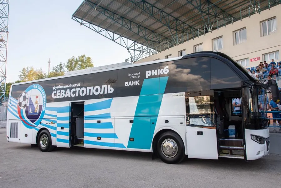 Новый автобус ФК «Севастополь». А что дальше?