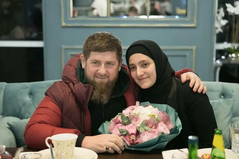 Кадыров сделал дочь «дорогим БРАТОМ» по культуре