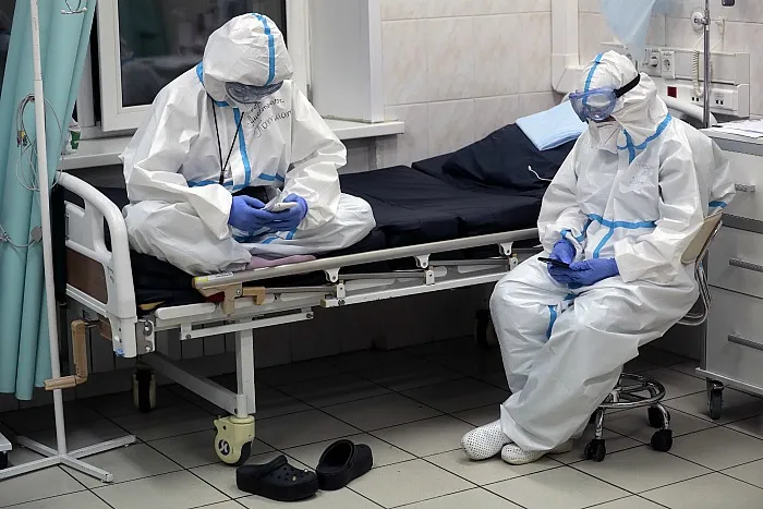 В России за сутки выявлено 5 205 новых случаев COVID-19