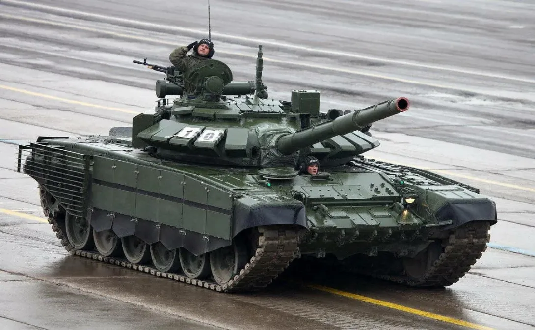 Шойгу сообщил о планах модернизации всех российских танков Т-72