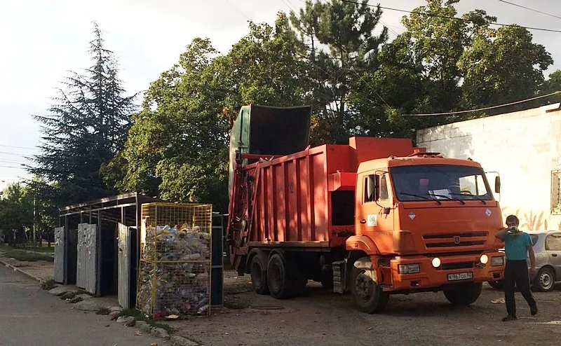 Справиться с мусором Крыму помогает Москва