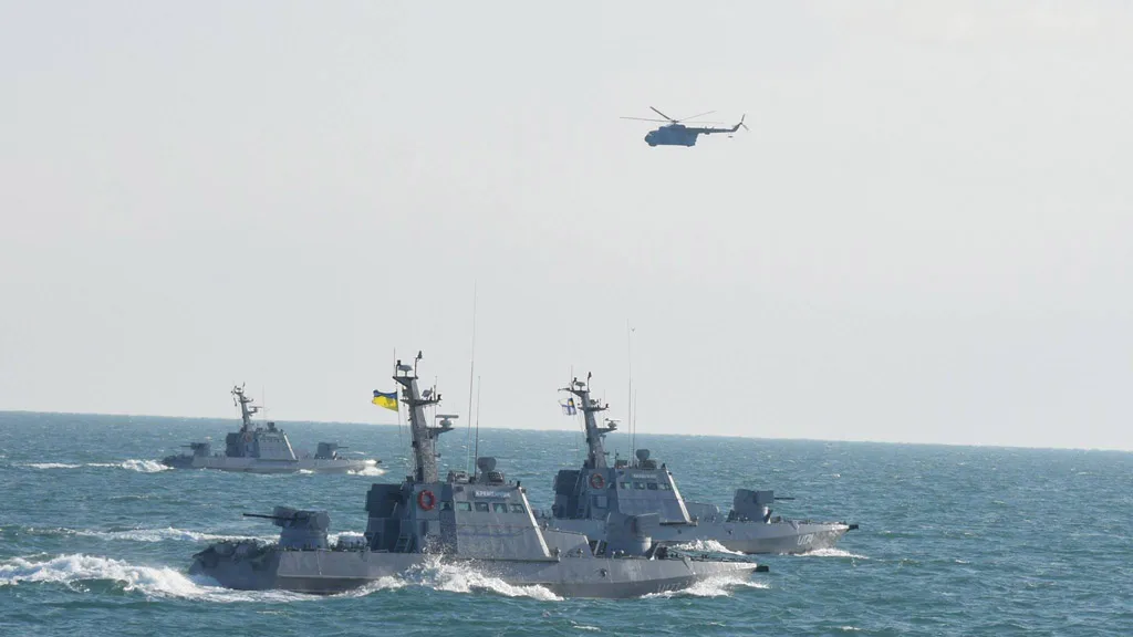Российские военные корабли разогнали американских и украинских военных на их собственных учениях