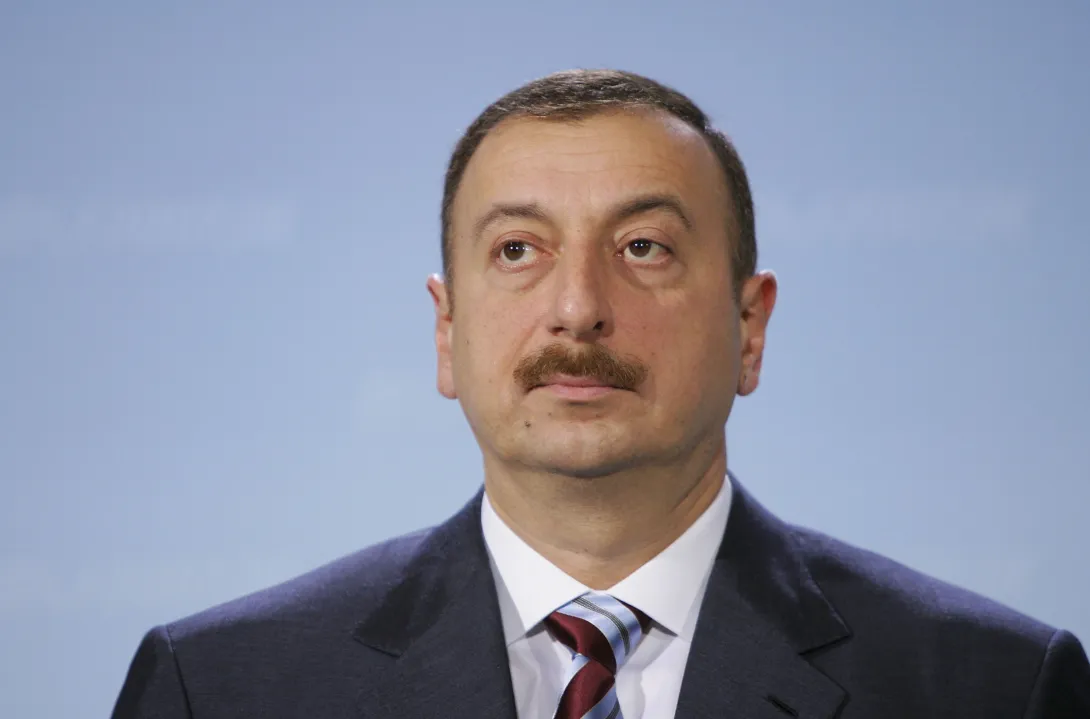 Алиев заявил о решимости покончить с проблемой Карабаха